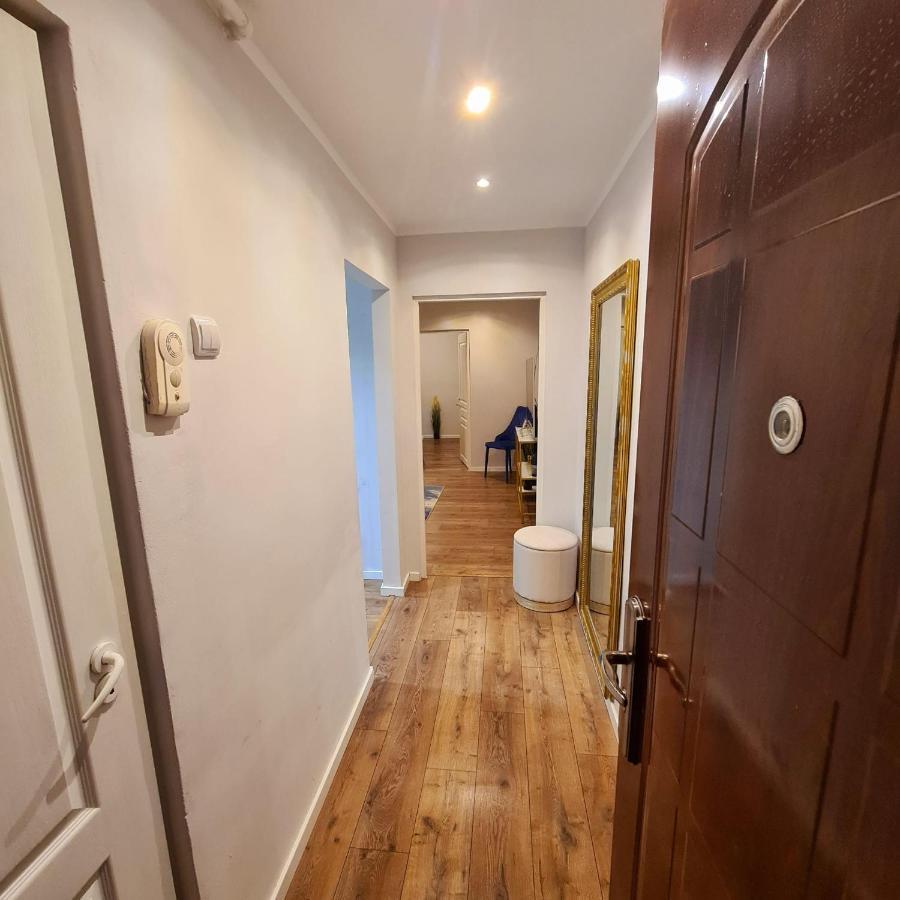 My Cozy Nest - 2 Rooms Apartment เตอร์กู-มูเรช ภายนอก รูปภาพ
