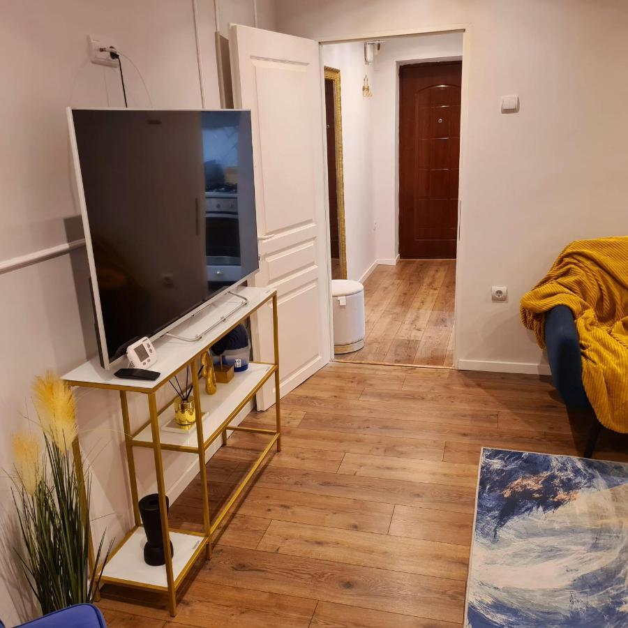 My Cozy Nest - 2 Rooms Apartment เตอร์กู-มูเรช ภายนอก รูปภาพ