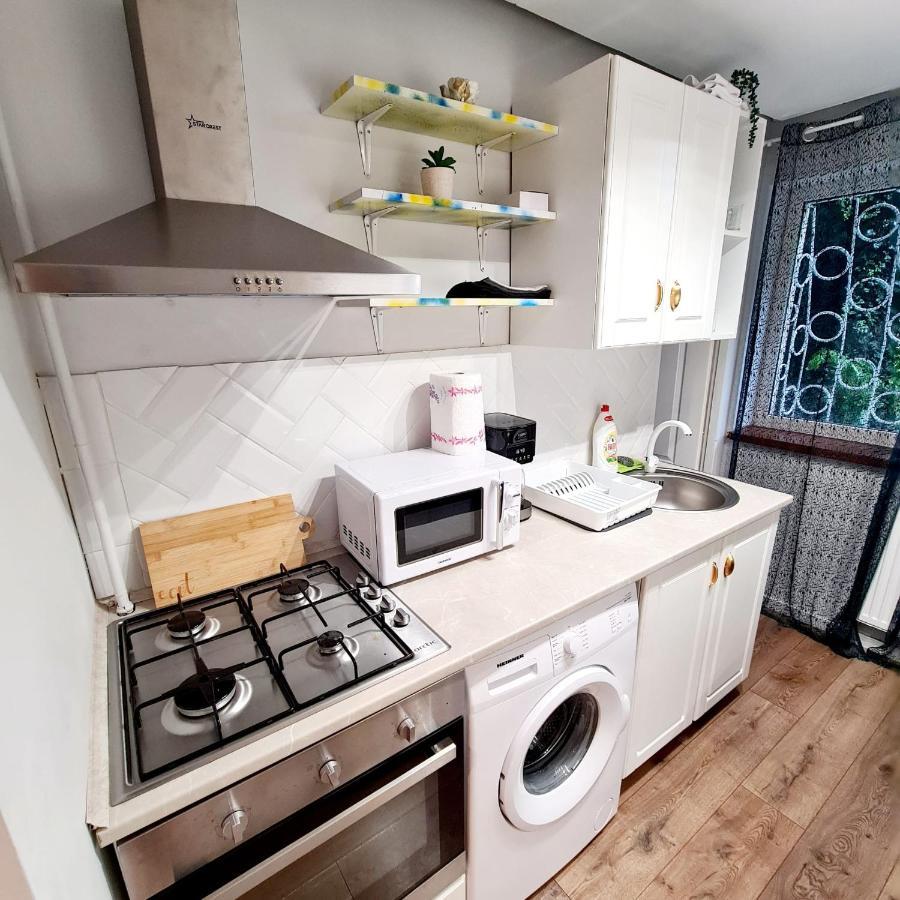 My Cozy Nest - 2 Rooms Apartment เตอร์กู-มูเรช ภายนอก รูปภาพ