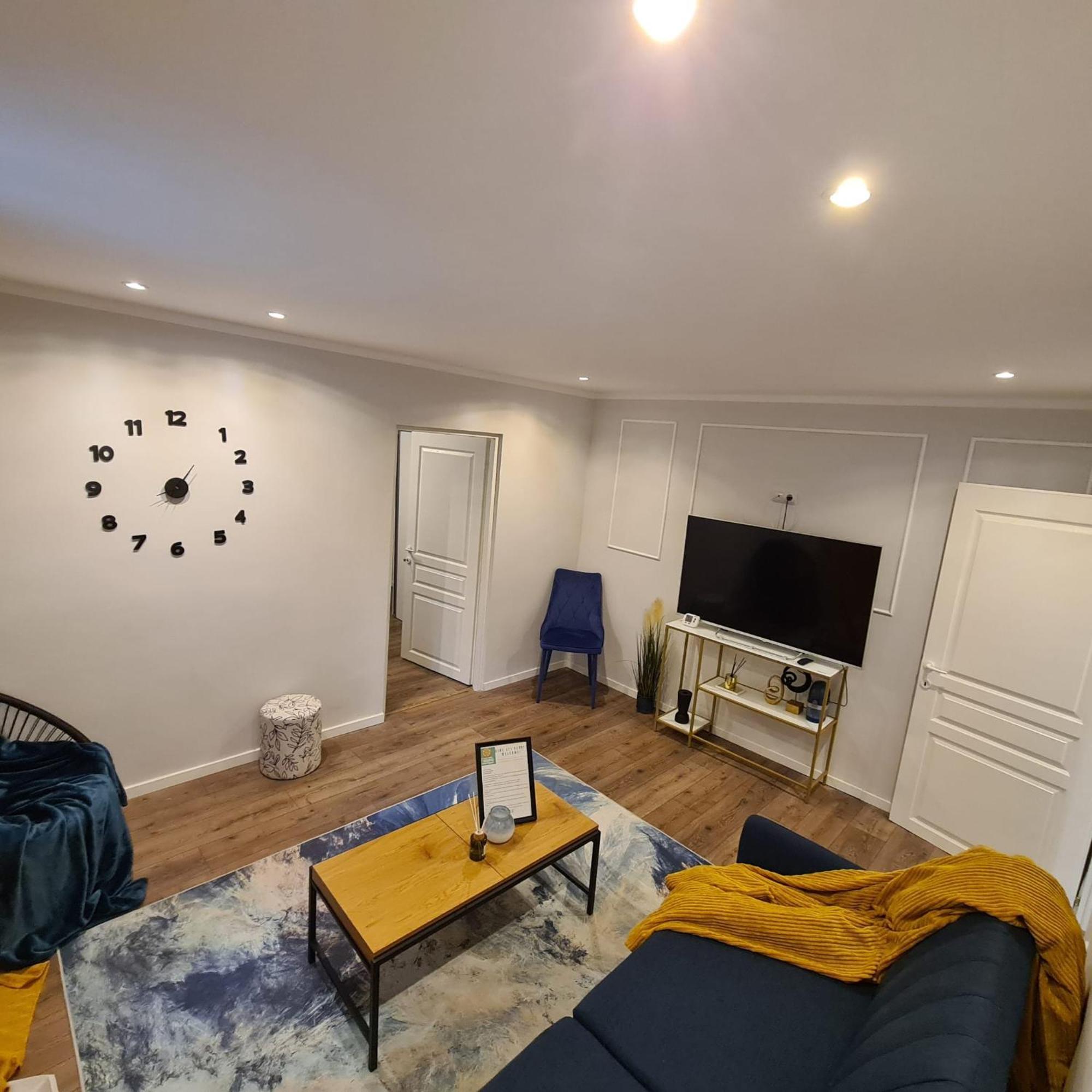 My Cozy Nest - 2 Rooms Apartment เตอร์กู-มูเรช ภายนอก รูปภาพ